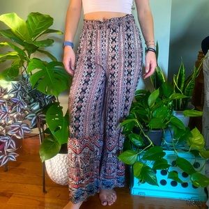 Patterned flowy pant